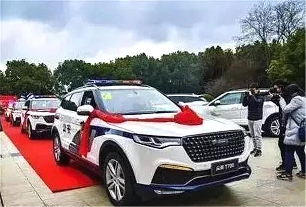 中国警车“大换血”，清一色国产车，简直不要太霸气！