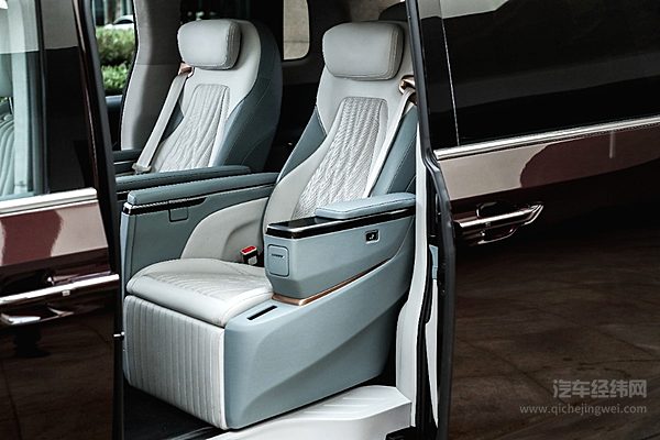 上汽大通MAXUS G90