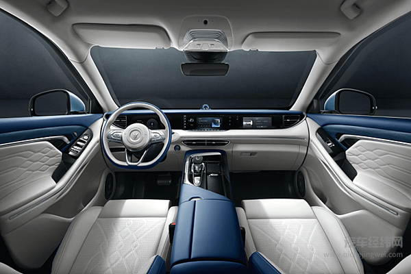 增程式新能源SUV对决 问界M7和岚图FREE谁能挑战理想ONE？