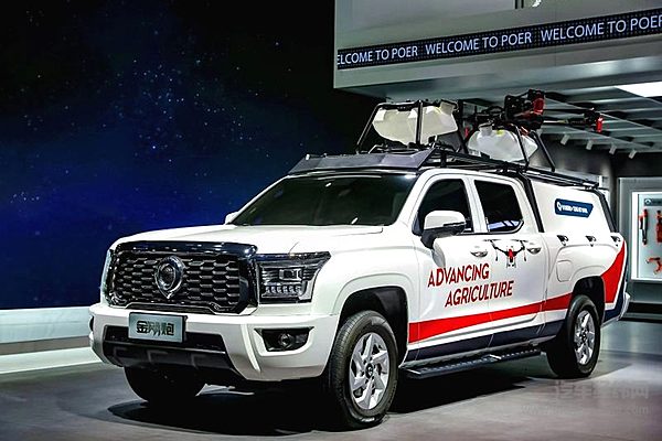 大型高性能豪华皮卡山海炮全球首秀 长城炮闪耀成都车展