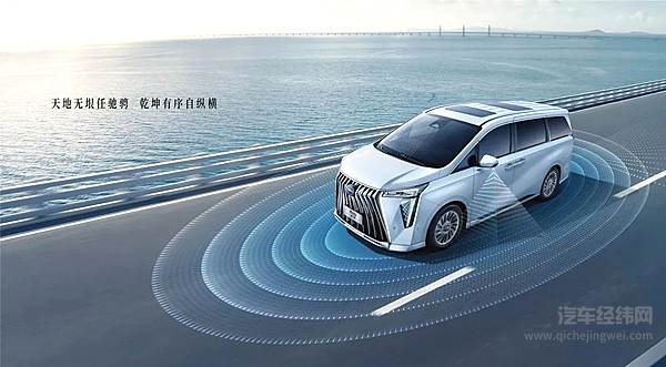 传祺M8宗师“金钟罩”护体 成功挑战货车“前后夹击”连环碰撞