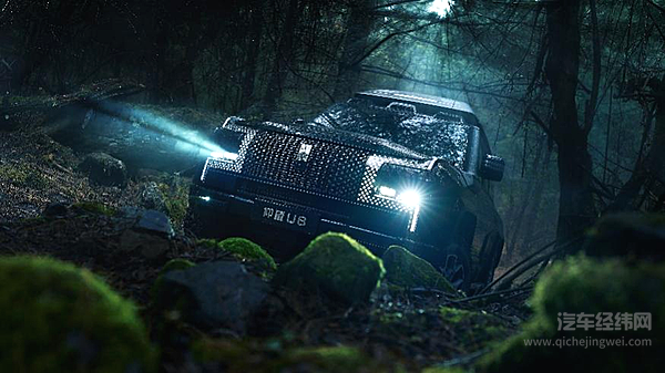 仰望U8越野玩家版与豪华版该怎么选？看这篇就够了