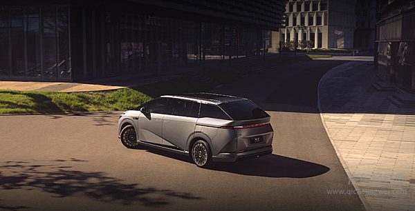 30万出头可入手 小鹏X9增程与腾势D9谁更强？