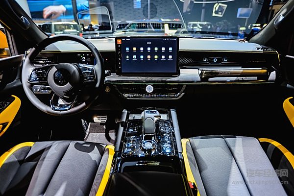 2.4T乘用炮、商用炮开启预售12.58万元起 长城炮超强阵容闪耀北京车展