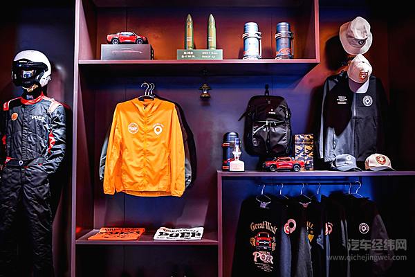 交车、上新两不误 两年20万台的长城炮速度燃爆成都车展