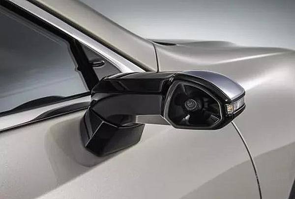 日本人造出首款无后视镜量产车！十月上市，再不怕下雨看不清了