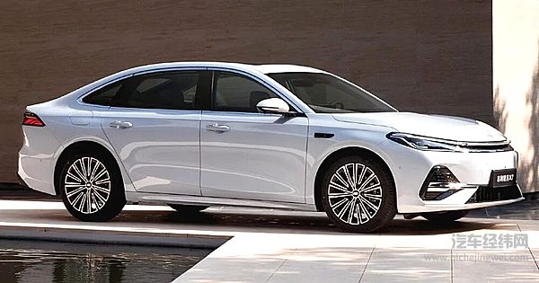 荣威M7 DMH与银河A7谁能打动家庭用户？