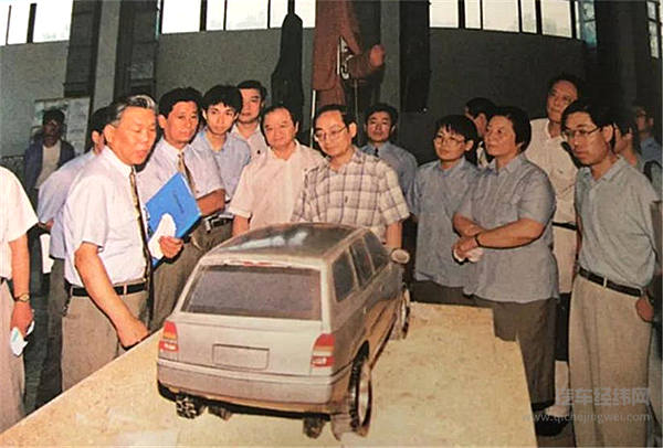 穿越回40年前，让我们聊点“北京吉普”的小故事