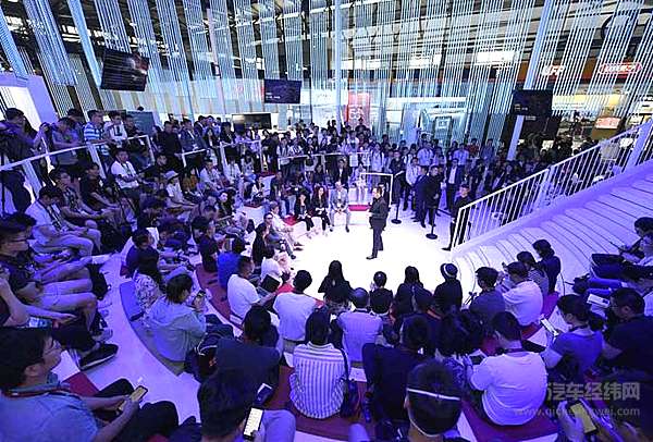 全新一代奥迪connect互联科技亮相2019亚洲消费电子展 满足中国客户个性化需求！