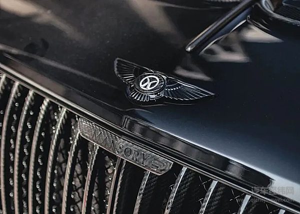 宾利添越MANSORY子夜黑定制版