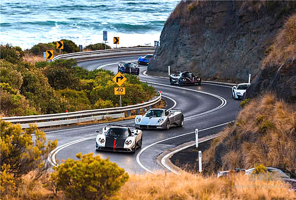 开着帕加尼环南太平洋 看一眼都是赚到了！