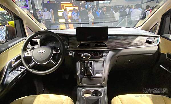 自主MPV冲击高端化 江淮瑞风L6 MAX能否打破“大面包”的刻板印象？