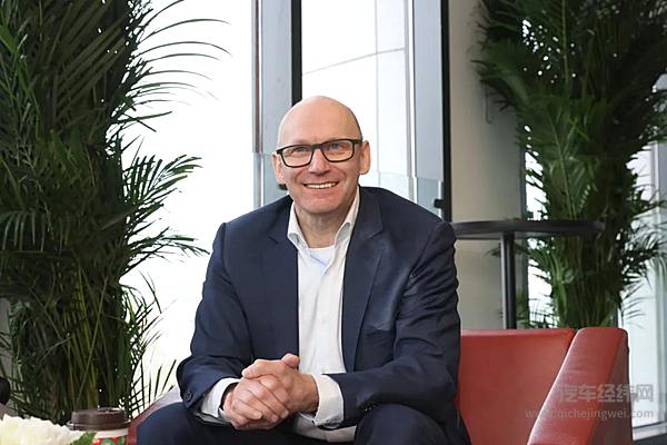 大众汽车集团（中国）执行副总裁、 采购部负责人贝铭杰