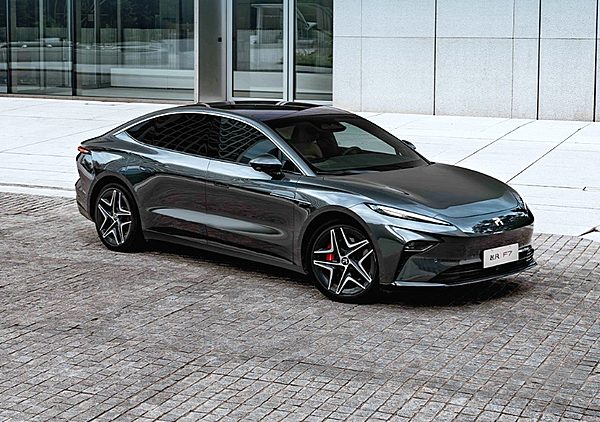 上汽集团飞凡换电率先登陆中国石油首座智能超级充换电综合示范站