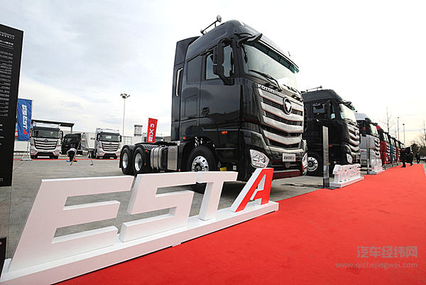 欧曼EST超级卡车的高颜值让老司机“汉心暗许”