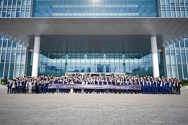 河北省政府副省长金晖莅临长城汽车巴西总部指导工作