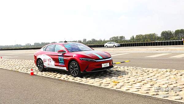 携冠而归 硬核汉EV实力彰显王者风范！