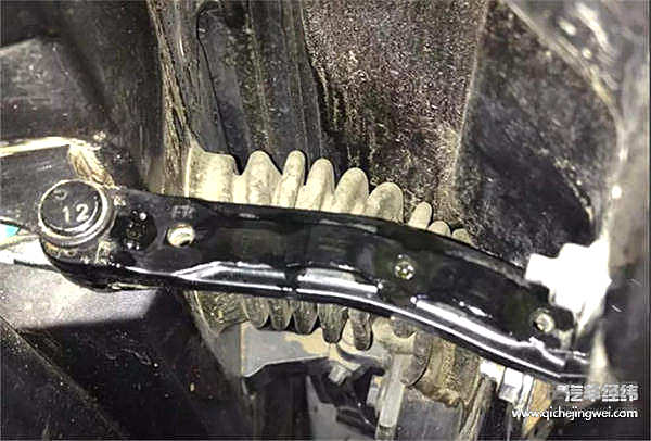 砸坏就送车？为了证明质量好，车企做过哪些蠢事？