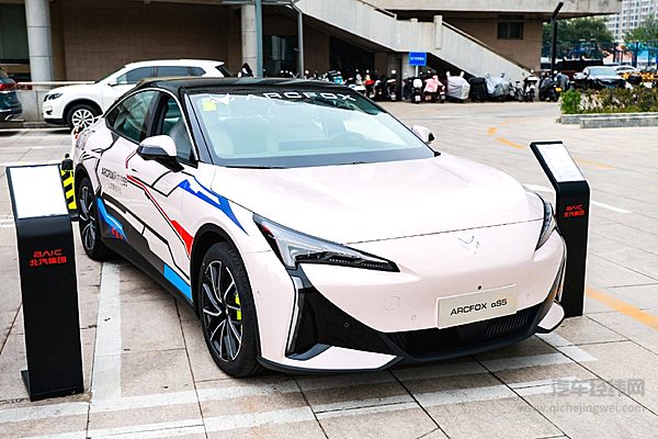 1-11月份同比暴增213.4% 极狐品牌的成绩是怎么来的？