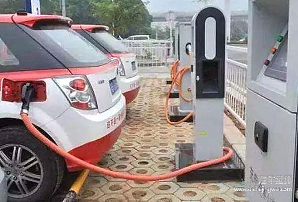 新能源国补退坡地补取消？专家惊呼“节奏有些快”