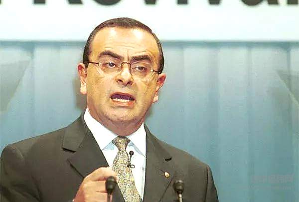 2000年时提出“日产复兴计划”的戈恩