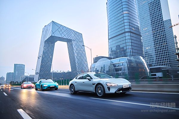 都有华为的金字招牌 智界销量为什么不如问界？