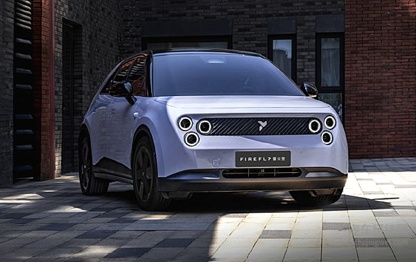 蔚来焕新版萤火虫纯电小车上市 11.98 万元起售