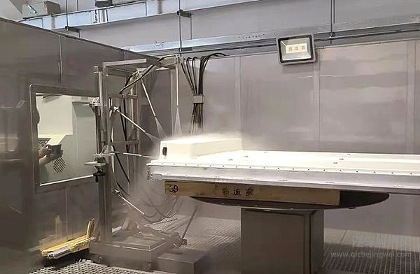 不冒烟不起火不爆炸 现场震撼体验岚图电池试验