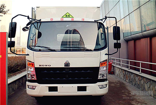 中国重汽HOWO轻卡2017强力产品抢先看