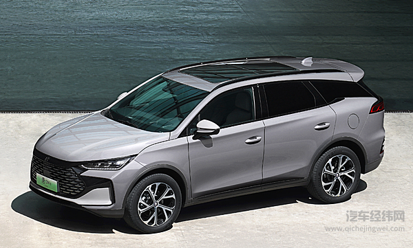 同为中型SUV 比亚迪唐与深蓝S07谁表现更好？