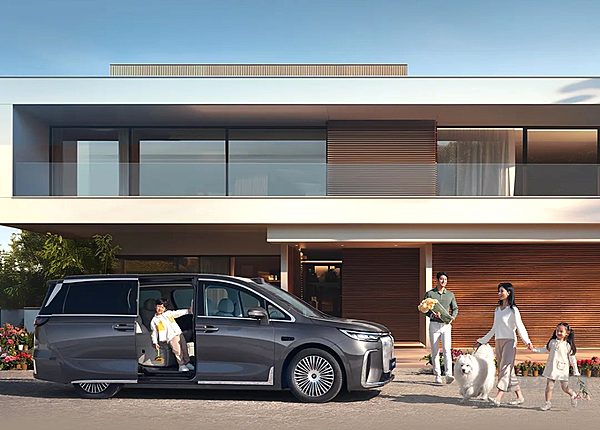 全新岚图梦想家2月乾崑智驾ADS3.0出行报告