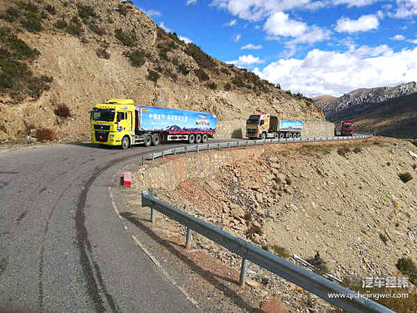 重汽品质鉴证之旅：艰辛旅程检验车辆性能 意外插曲展现重汽风采