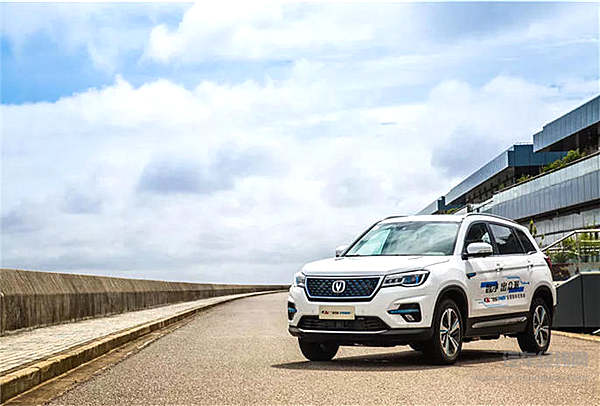 长安CS75 PHEV魔都现身 老船厂无需wait wait wait！