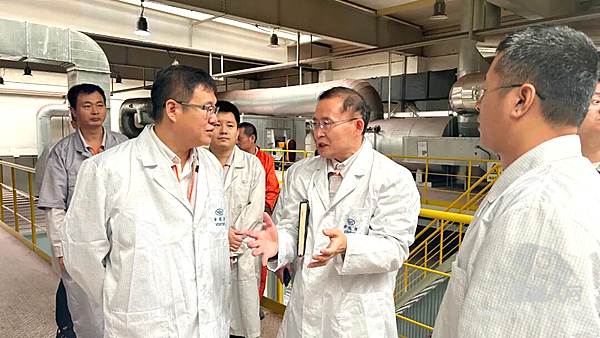 解放青汽公司領(lǐng)導(dǎo)帶隊開展安全環(huán)保專項檢查