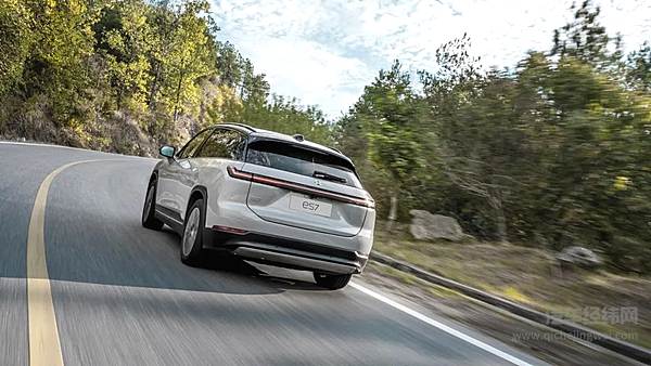 别客气 请收下这份蔚来ES7调校指南