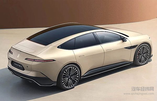 华为系中大型轿车二选一 岚图追光L与阿维塔12谁更强？