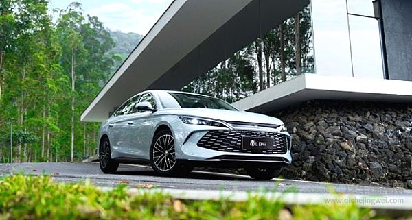 百公里亏电油耗2.9L综合续航2100km 秦L真的完胜银河L6吗？