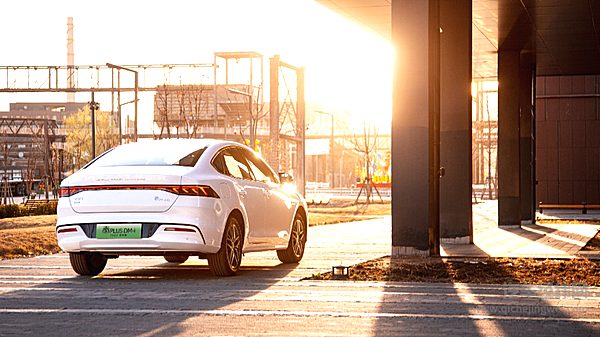 不再依赖高精地图 汽车厂商为何会纷纷退出？