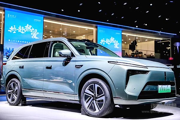 潮动蓉城共赴热爱魏牌全新蓝山成都车展圈粉无数