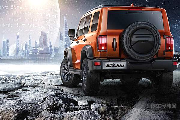 开坦克是一种怎样的体验？