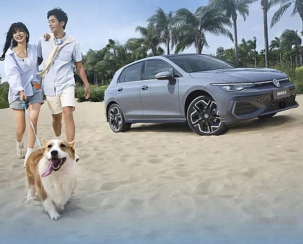 全新高尔夫智潮小钢炮指导价 12.99万元起