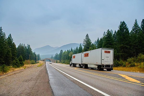 美国卡车巨头停止运营 为我们带来怎样的警示？