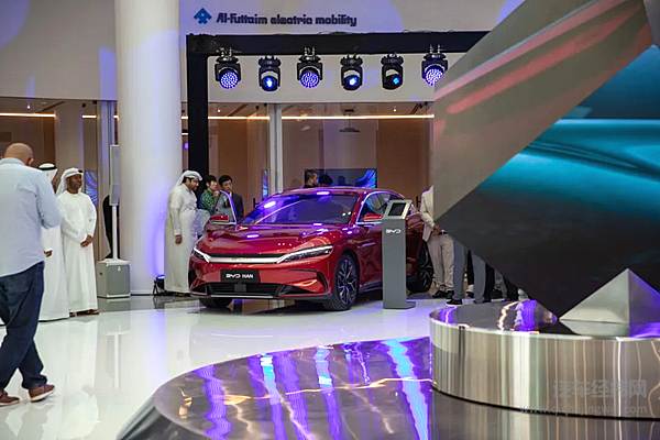 比亚迪汉在阿联酋正式上市