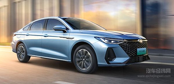 A级插混车二选一 奇瑞风云A8与秦PLUS DM-i谁更胜一筹？