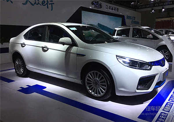 皇城脚下新能源汽车同台比武  第三届北京国际新能源汽车展览会收官