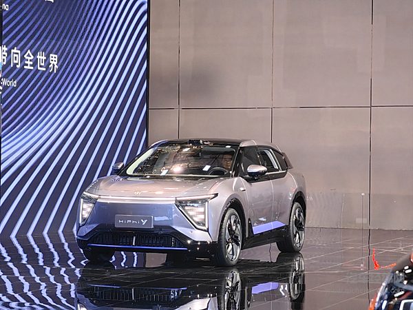 HiPhi Y闪亮登场  高合用自己的模式解读全球新能源汽车市场