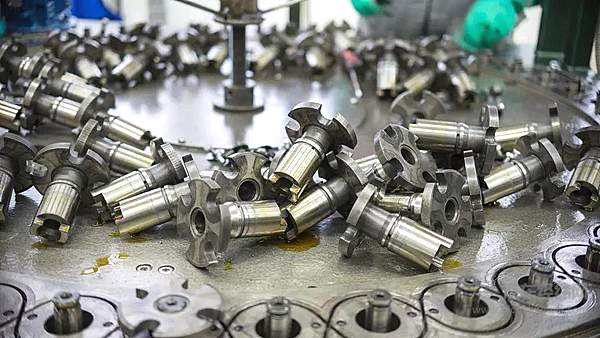 疫情下的车市经济账：最坏的影响不仅仅是停产