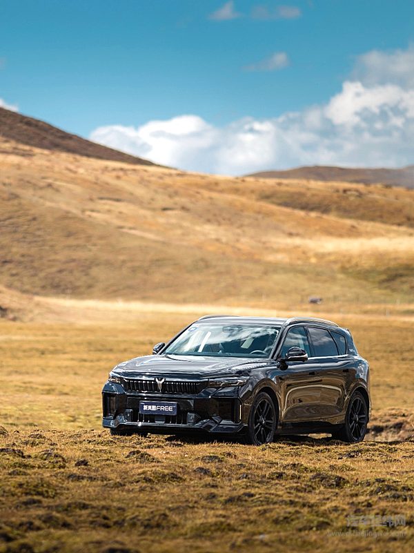 新款岚图FREE改走性价比路线 月销首破5000辆能否坚持？