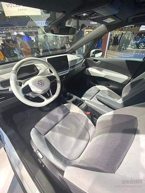 进博会里的小车展 有什么不一样的地方？