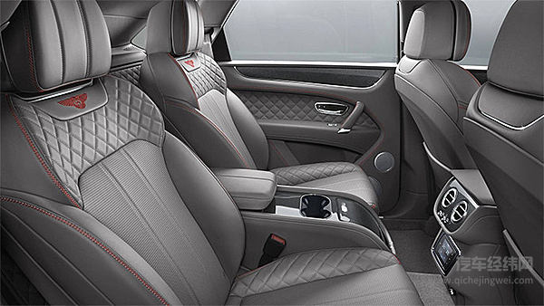 超豪华SUV演绎运动风 宾利添越V8版定义新奢华